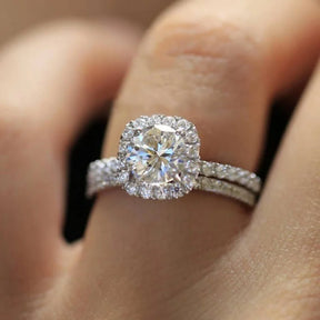 Hot Sale Simple Elegant Engagement Ring